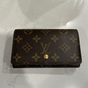 LOUIS VUITTON COMPACT ZIP WALLET